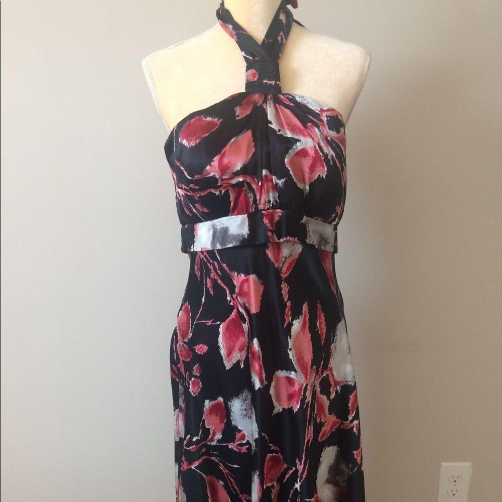 Donna Ricco halter neck floral dress. NWT.